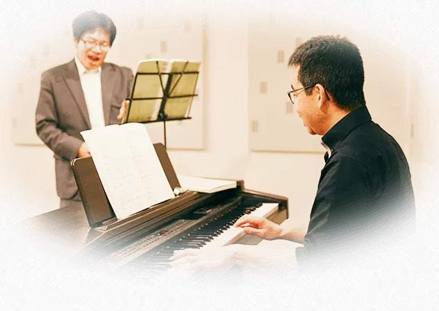 東京の人気ボイトレ椿音楽教室のマンツーマンレッスン料金・価格・コース